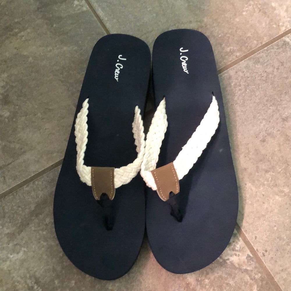 NWOT j crew flip flops white and navy ⛴